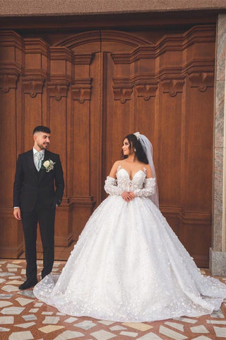Elegante vestido de novia largo blanco con escote en V, corte en A, apliques, mangas y cola