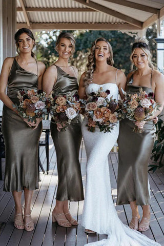 Vestidos de dama de honor de satén elegantes, corte tubo, vestidos cortos hasta la rodilla BD107