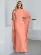 Robe fourreau longue en mousseline de soie pour la mère de la mariée, ornée de volants cascade, avec décolleté arrondi. 