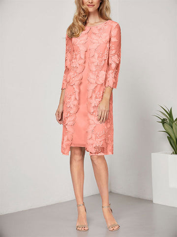 Vestido de corte A, escote redondo, largo hasta la rodilla, de gasa y encaje, para la madre de la novia, con chaqueta. 