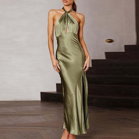 Vestido de noche sexy verde oliva sin espalda. Vestido de gala verde oliva Y7400