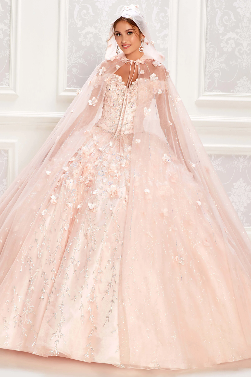 Vestido de quinceañera de baile con flores bordadas a mano en color verde esmeralda, vestido de hombros descubiertos con escote corazón Y293