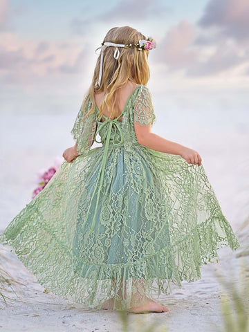 Vestido bohemio de encaje verde salvia para resort de playa con flores 