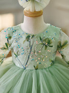 Vestido de bebé niña color verde salvia de manga larga hasta la rodilla 