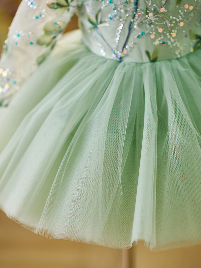 Vestido de bebé niña color verde salvia de manga larga hasta la rodilla 