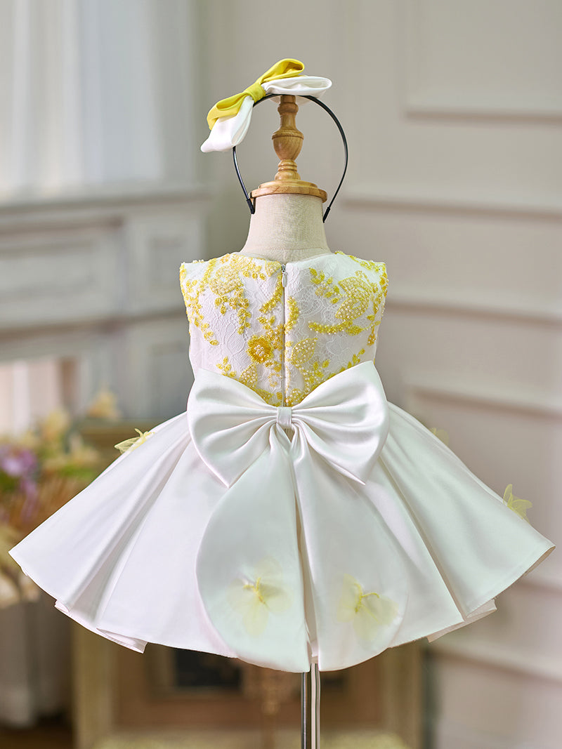 Vestido de bebé niña hasta la rodilla de satén y encaje 