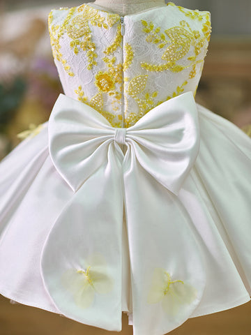 Vestido de bebé niña hasta la rodilla de satén y encaje 