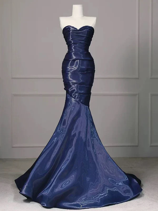 Magnifique robe de soirée sirène bleu marine sans bretelles et plissée Y7987