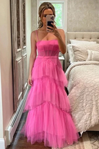 Elegante vestido de fiesta largo de tul rosa intenso con volantes, corte en A, modelo Y1594