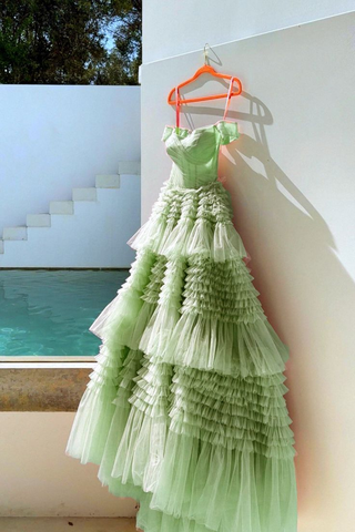 Robe de bal unique en tulle vert sauge à volants pour bal de promo Y4500
