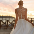 Deep V Neck Chiffon Beach Wedding Dress Elegant Illusion Back Lace Bridal Gowns White Evening Gowns Vestidos De Novia