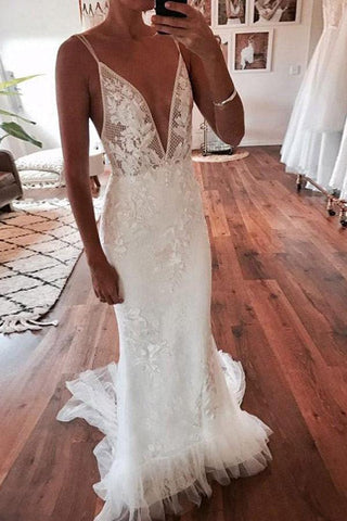Vestido de novia de encaje color marfil con escote en V profundo y espalda descubierta WD606