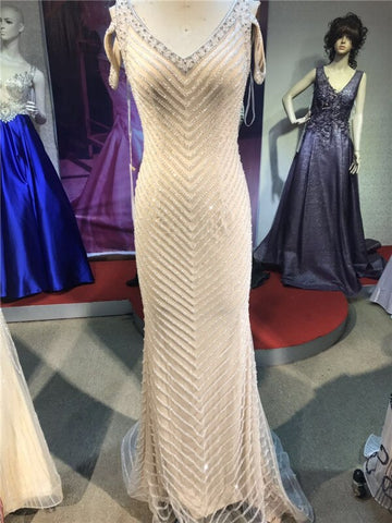 Sale Dubai Silver Sleeveless Luxury Evening Dresses 2025 Latest Design V-Neck Sexy Mermaid Evening Gowns LA60812