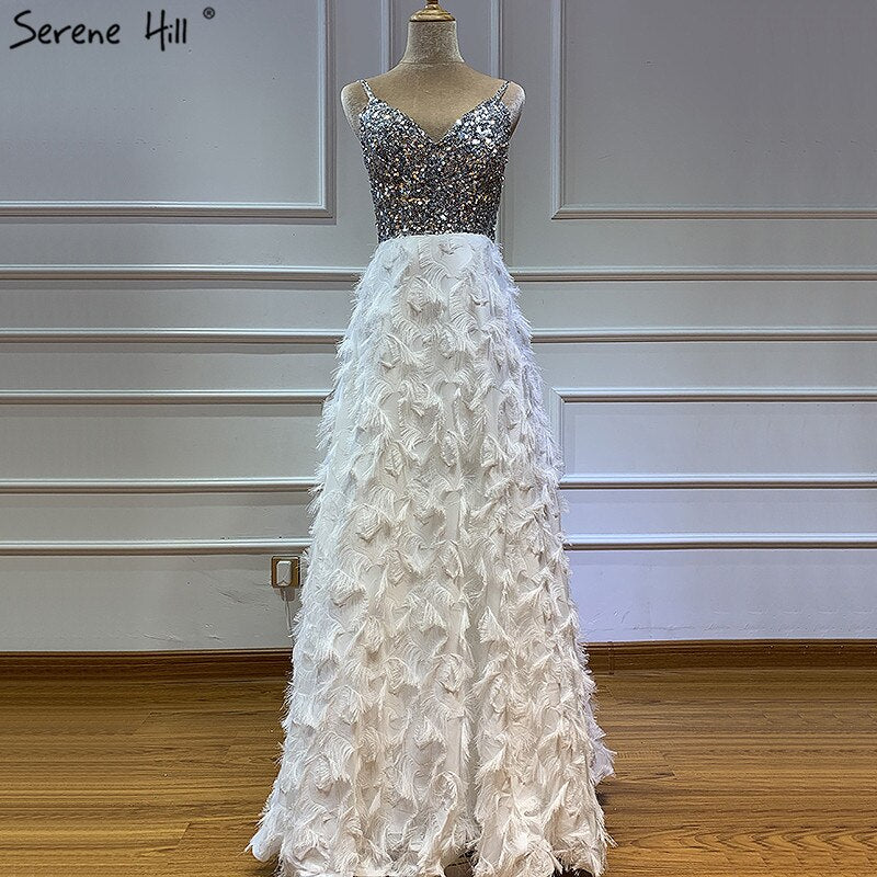 On Sale No Return No Refund Sale Dubai White V-Neck Backless Luxury Evening Dresses 2025 Sleevleess Sequined Tiered Formal Dress LA60955