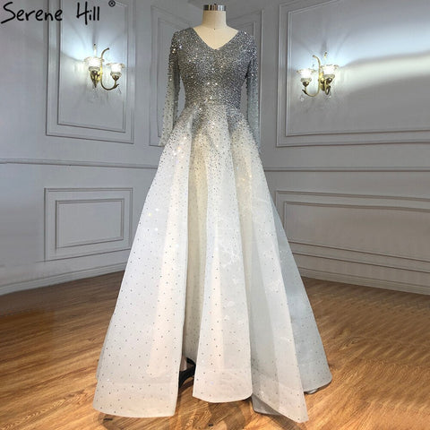 Vestidos de noche de lujo, sexis, de color rojo vino tinto, con escote en V, manga larga y cristales, diseño LA70272 (2025). 