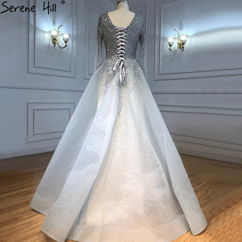 Vestidos de noche de lujo, sexis, de color rojo vino tinto, con escote en V, manga larga y cristales, diseño LA70272 (2025). 