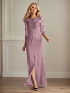 Vestido de madrina de la novia color ciruela, de encaje elástico y corte sirena. 