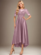Robe de mère de la mariée asymétrique en satin stretch dentelle et dentelle, coupe trapèze, effet illusion, ornée de sequins 
