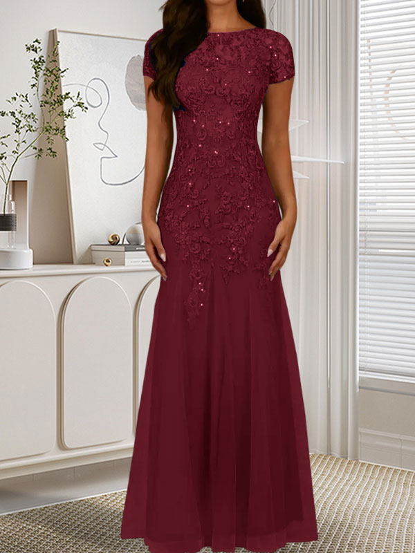 Vestido de tul con lentejuelas y escote sirena azul marino oscuro