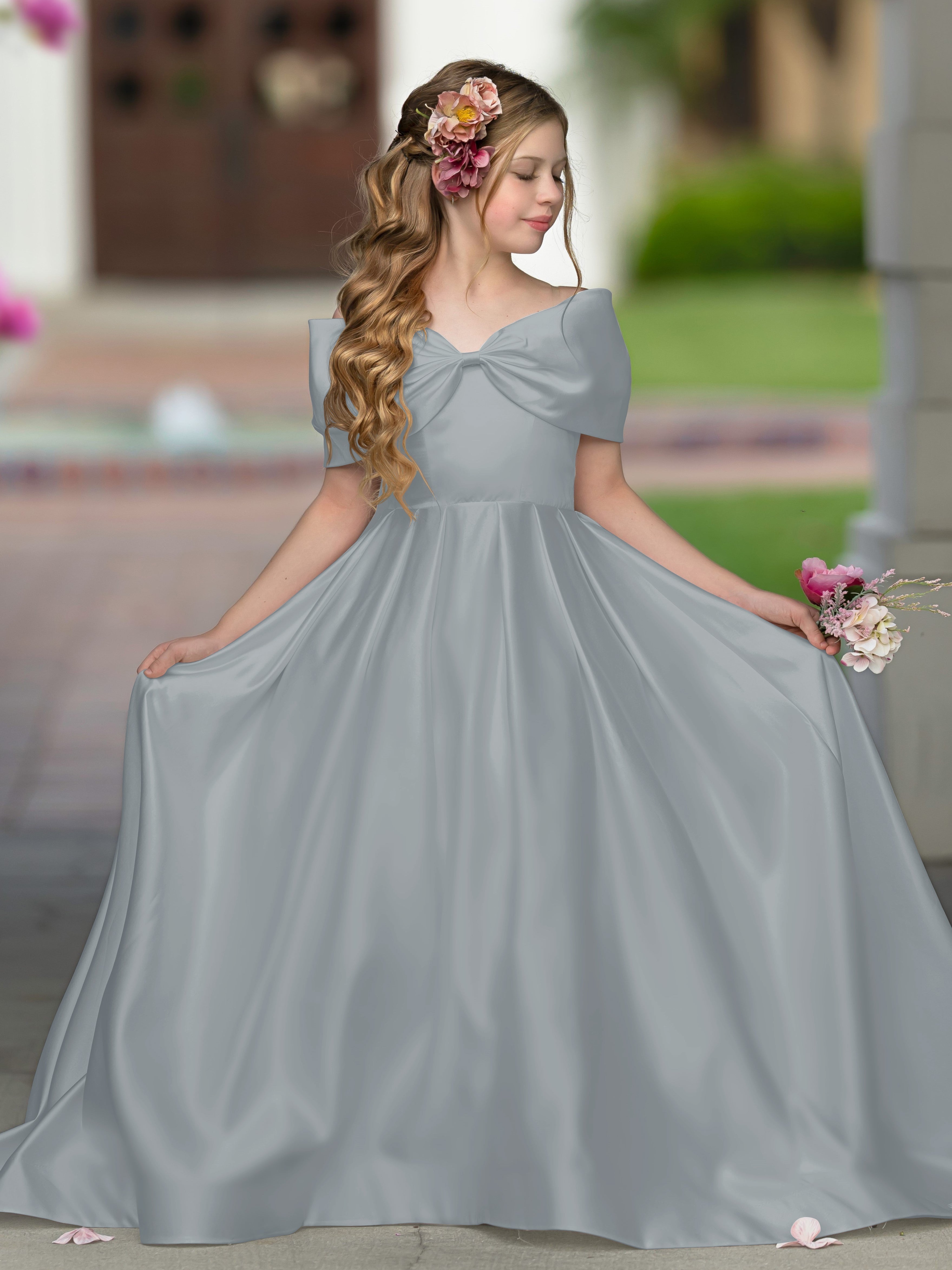 Robe de bal princesse élégante en satin ivoire avec traîne et nœud pour demoiselles d'honneur 