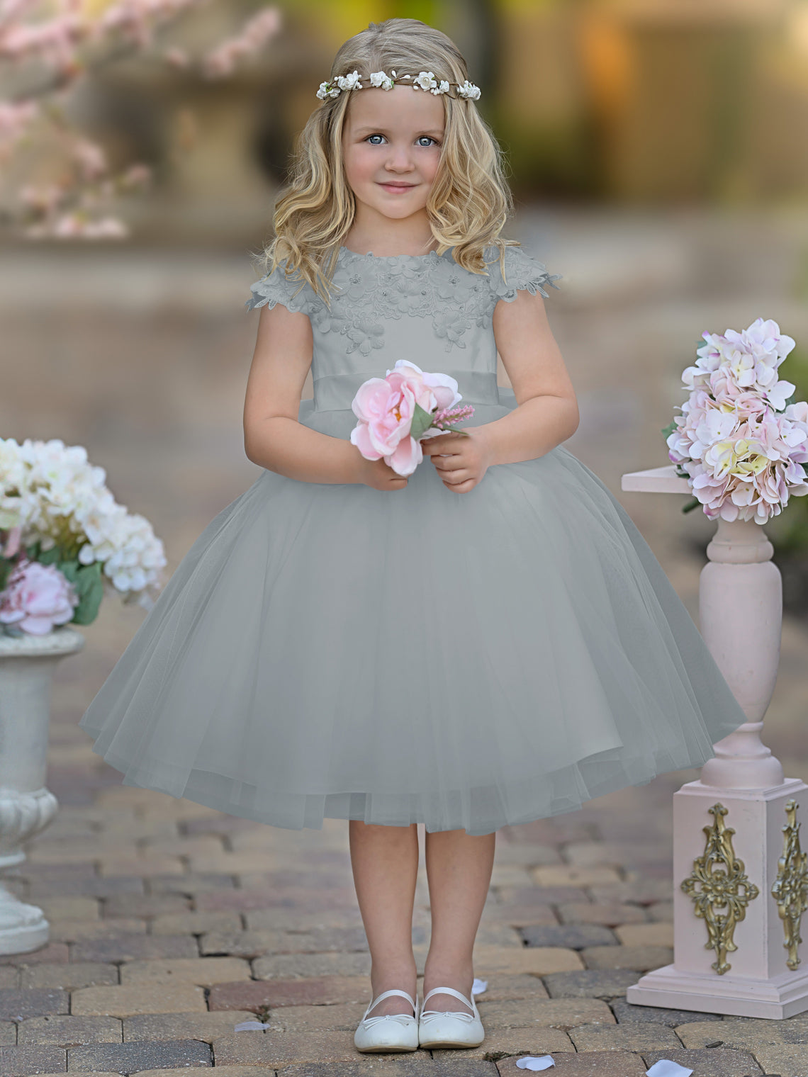 Vestido de niña de las flores de la Primera Comunión, color marfil, de tul satinado hasta la rodilla 