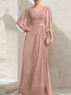 Vestido de corte recto/columna, escote en V, largo hasta el suelo, de gasa, para la madre de la novia, con lentejuelas plisadas y pedrería.