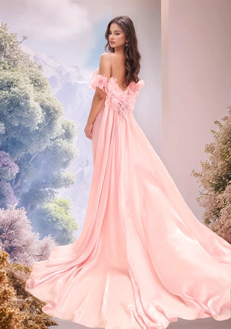 Vestido de noche de sirena de lujo con flores de plumas y cintura baja desmontable.