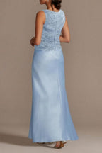 Elegante vestido largo azul de encaje satinado para la madre de la novia con chaqueta.