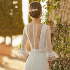 Robe de mariée sirène élégante en dentelle bohème sexy décolleté plongeant en V manches courtes, robe de mariée formelle à boutons de nacre pour une soirée plage en tulle