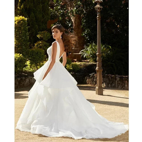 Vestidos de novia elegantes con volantes para mujer, con escote en V, espalda descubierta y corte en A sin mangas.