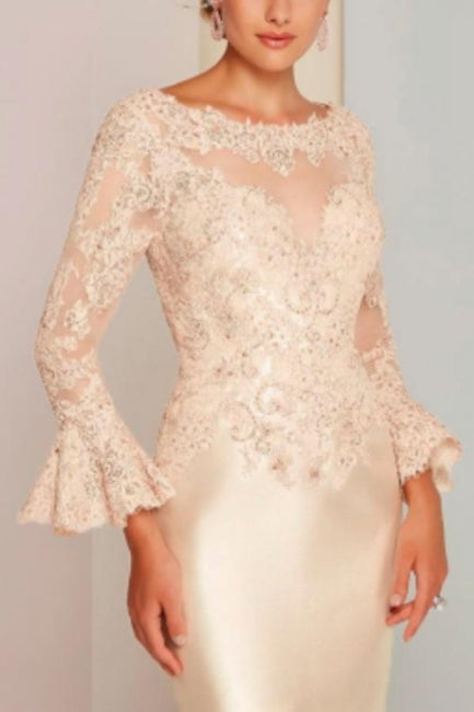Elegantes vestidos cortos de satén y encaje para la madre de la novia con mangas largas
