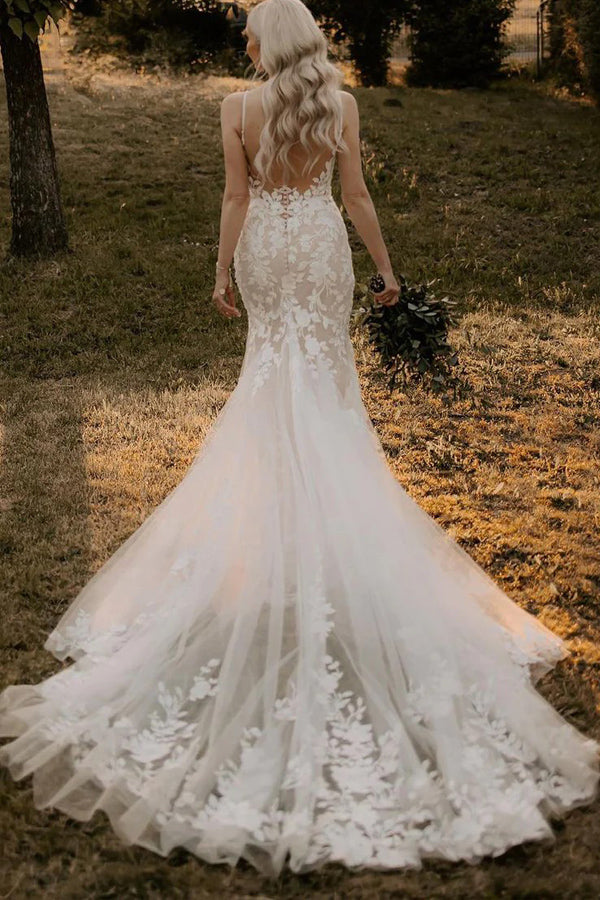 Elegantes vestidos de novia largos de encaje con escote en V estilo sirena y apliques WD694