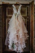 Baoleely Elegant Tulle A-line V-neck Floral Lace Wedding Dresses, Bridal Gown, MW1009