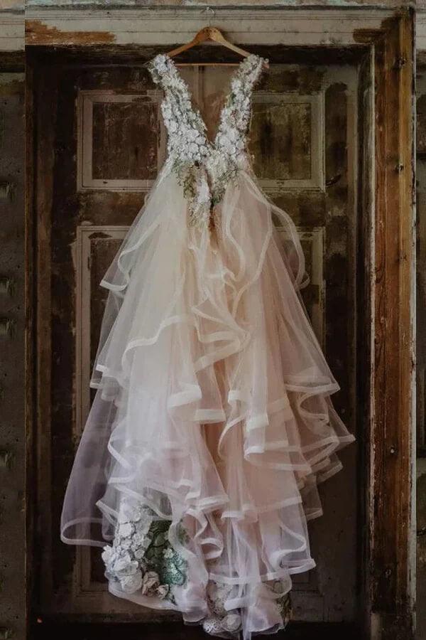 Baoleely Elegant Tulle A-line V-neck Floral Lace Wedding Dresses, Bridal Gown, MW1009