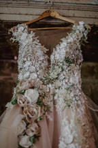 Baoleely Elegant Tulle A-line V-neck Floral Lace Wedding Dresses, Bridal Gown, MW1009