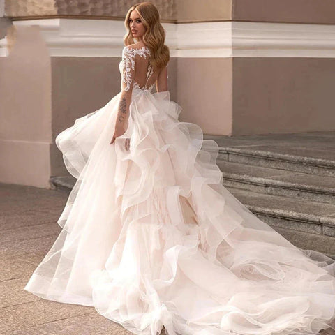 Robe de mariée sirène en dentelle exquise, nouvelle robe de mariée en tulle à col en V pour femmes, confectionnée sur mesure.