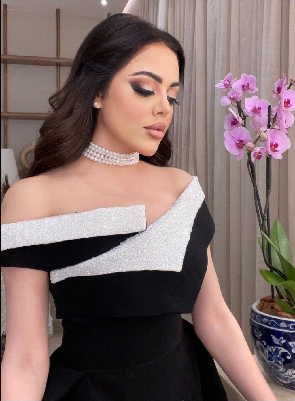 Nouvelle robe de soirée trapèze noire style Arabie Dubaï, épaules dénudées, fente latérale, élégante pour occasions formelles Y4689