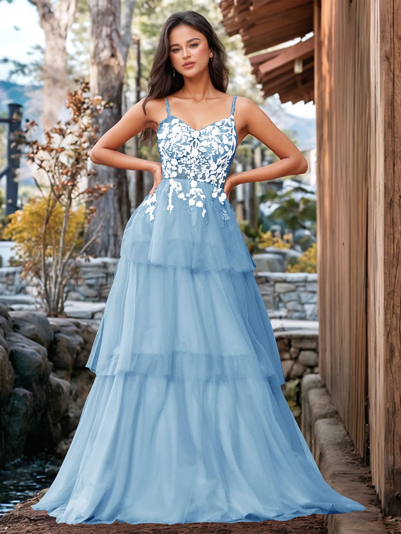 Vestido de fiesta con volantes y vendaje ilusión con bordado floral 3D