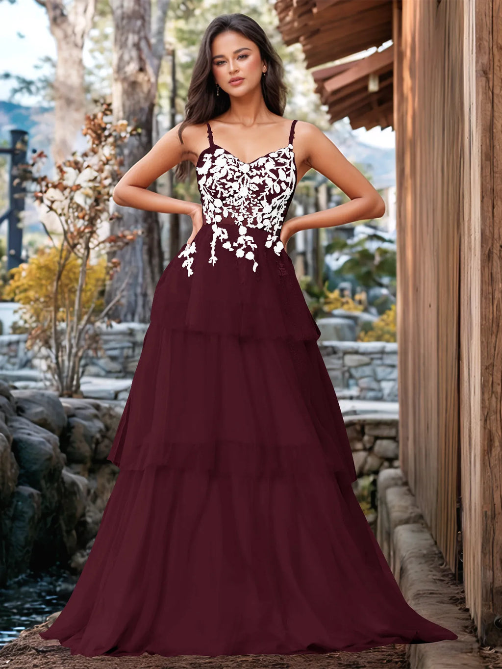 Vestido de fiesta con volantes y vendaje ilusión con bordado floral 3D