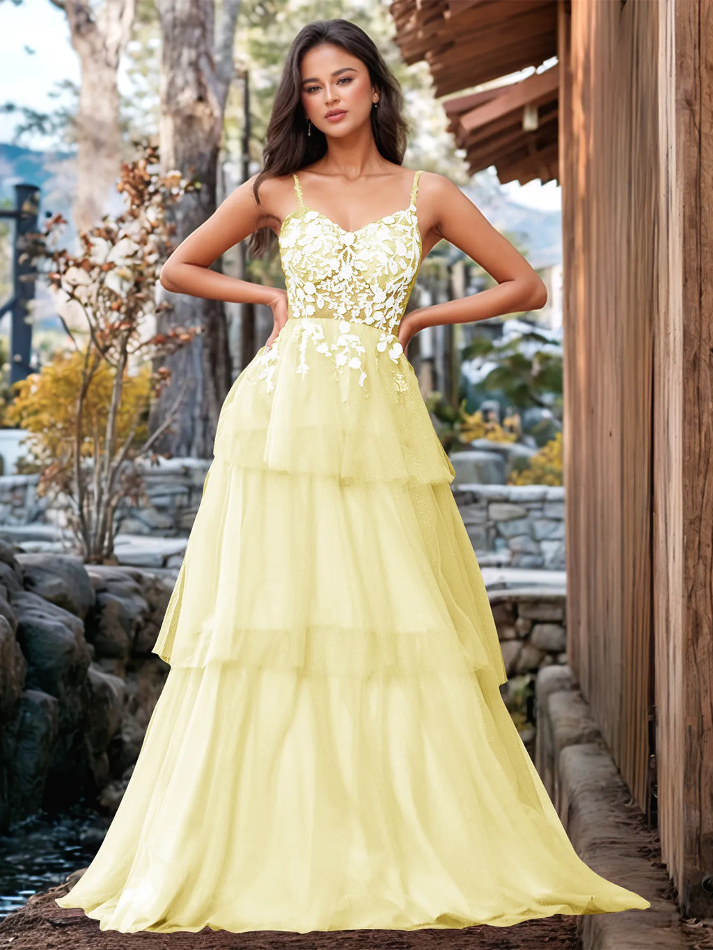 Vestido de fiesta con volantes y vendaje ilusión con bordado floral 3D