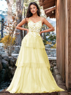 Vestido de fiesta con volantes y vendaje ilusión con bordado floral 3D