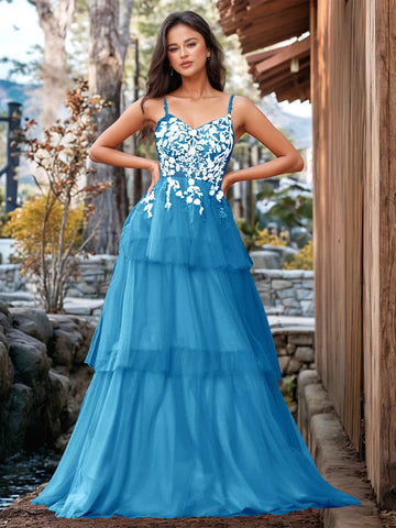 Vestido de fiesta con volantes y vendaje ilusión con bordado floral 3D