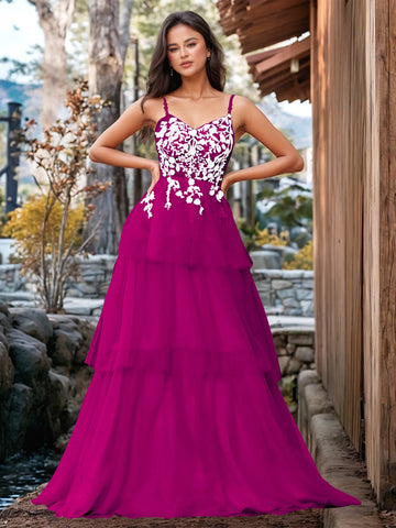 Vestido de fiesta con volantes y vendaje ilusión con bordado floral 3D