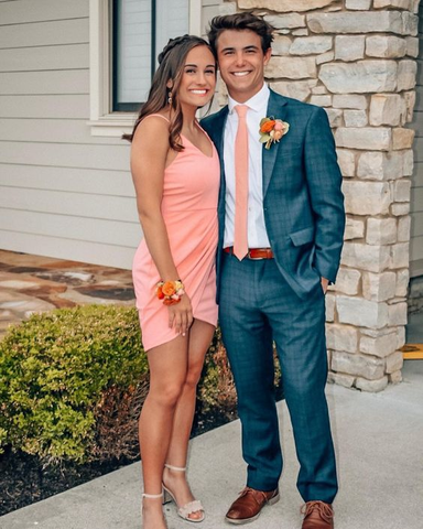 Robe de bal mini à fines bretelles et col en V Y2257