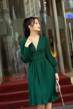 Robe de soirée verte trapèze à col en V et manches longues, robe de bal de fin d'année verte Y6063