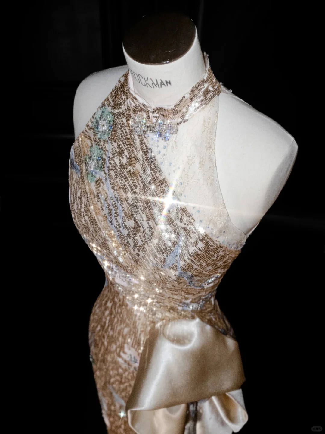 Vestido de fiesta de noche largo con lentejuelas doradas champán brillantes Y8653