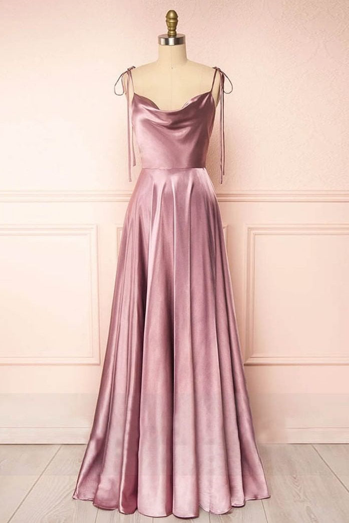 Vestido largo de fiesta de seda con cuello drapeado y corte en A