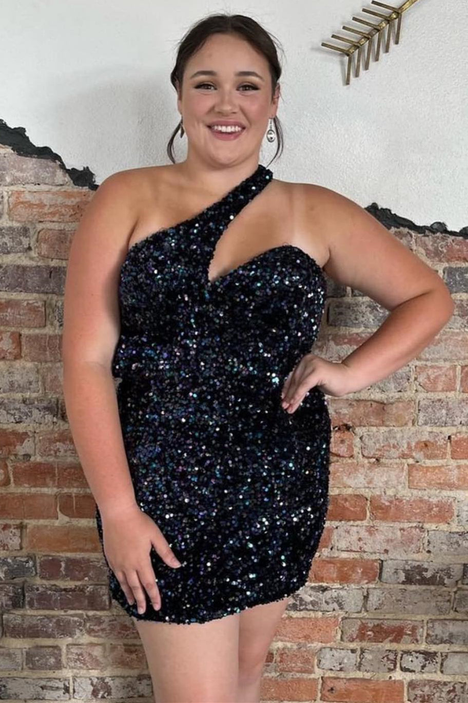 Vestido de fiesta asimétrico de lentejuelas con un solo hombro