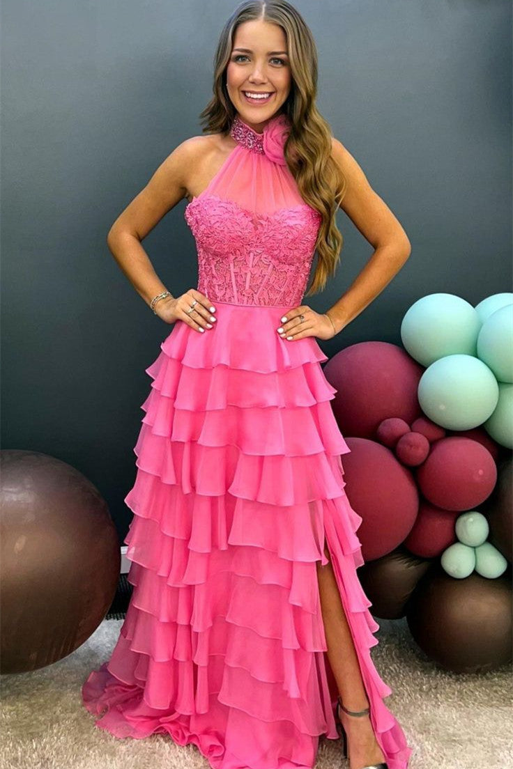 Vestido de fiesta de gasa con cuello alto, corte en A y volantes, adornado con flores en 3D.