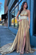 Vestido largo de fiesta metálico con tirantes cruzados plisados
